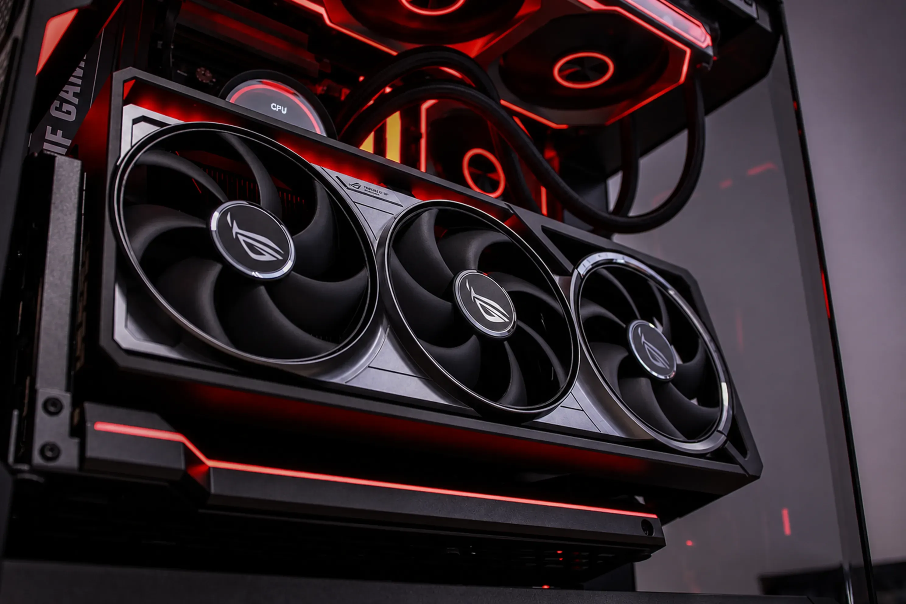 Skylight - RTX 5080 | R7 9800X3D | 32GB - Thumbnail 11