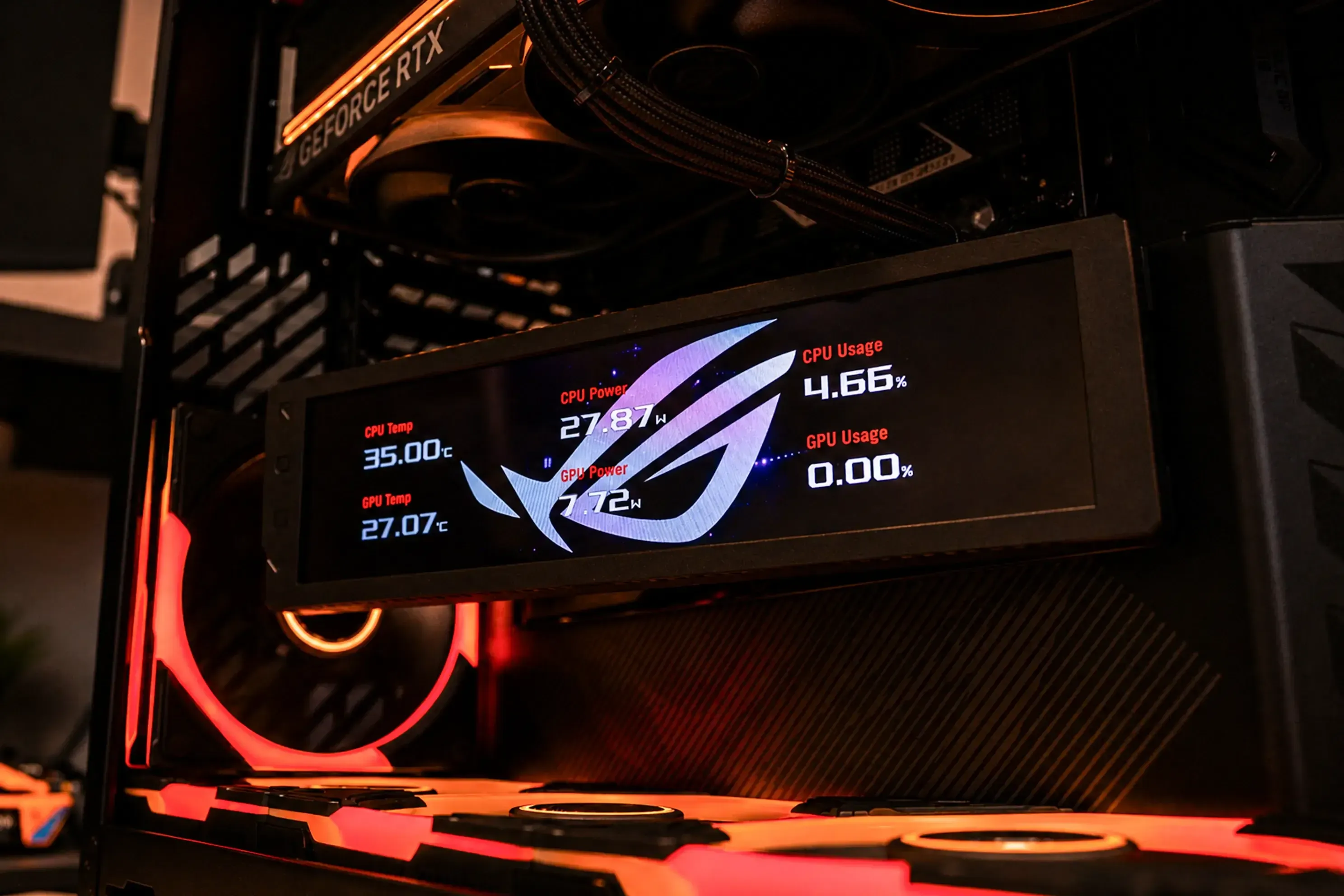 ASUS CRONOX - NVIDIA RTX 5080 | R7 9850X3D | 32GB - Thumbnail 13