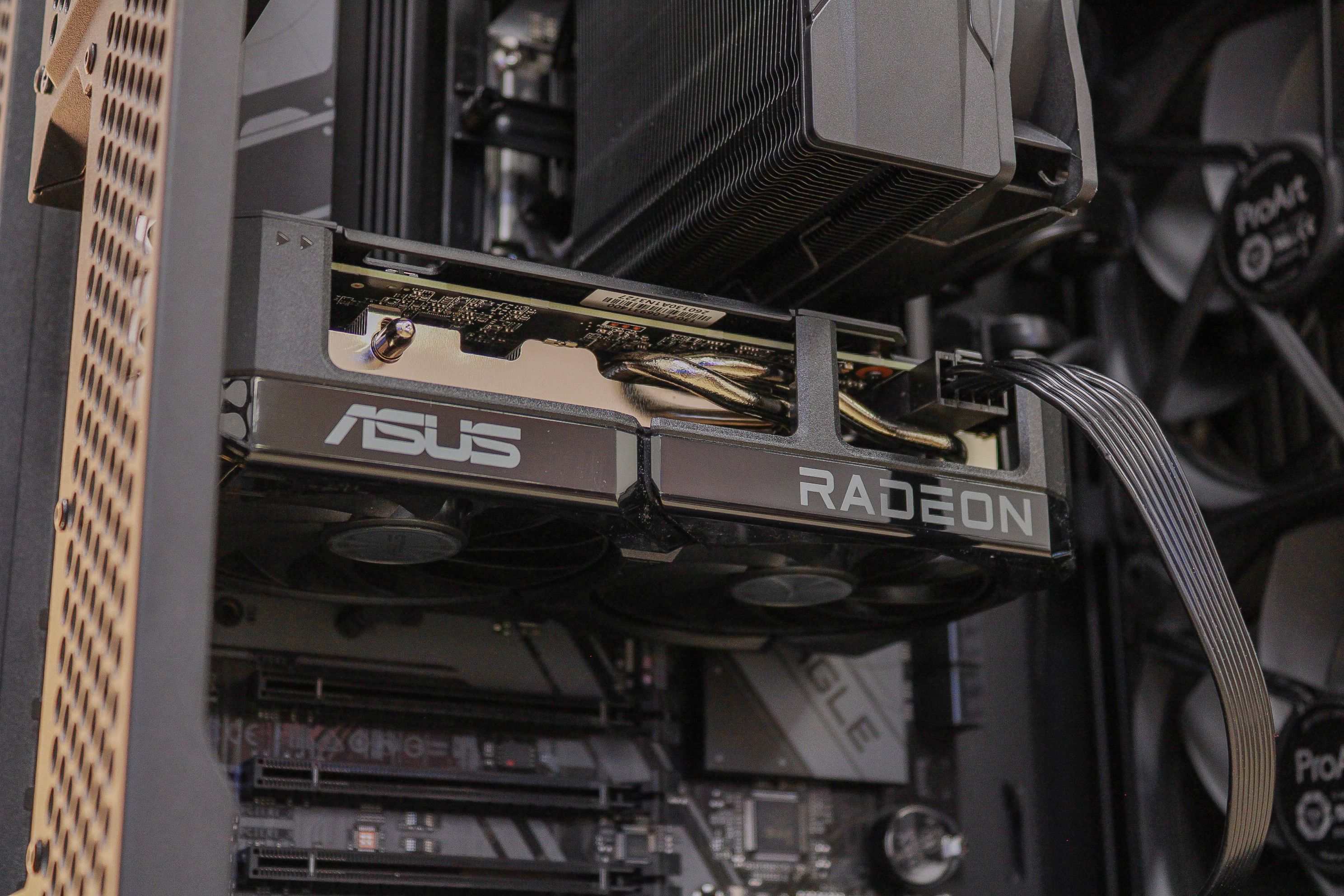 Clarity - RX 9060 XT | R5 7500F | 16GB - Thumbnail 6