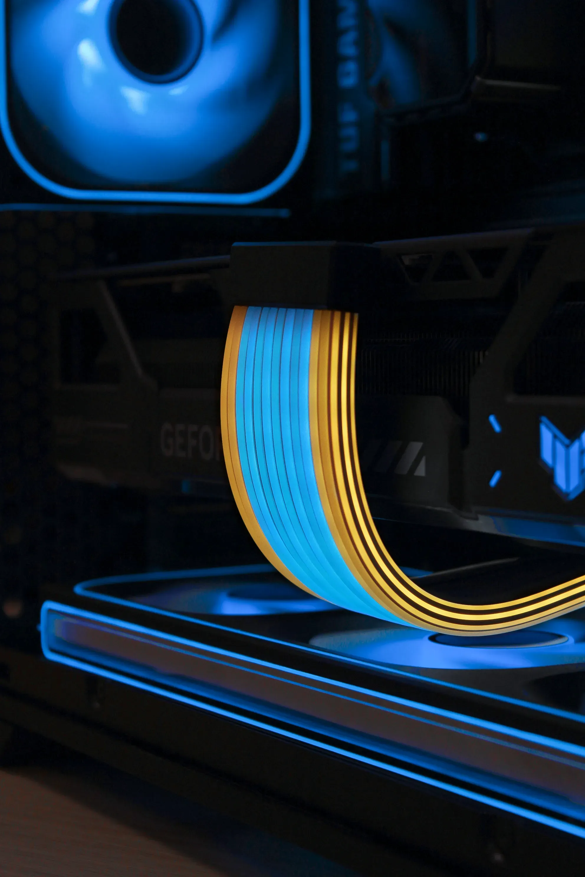 Limitless - RTX 5080 | R7 9850X3D | 32GB  - Thumbnail 12