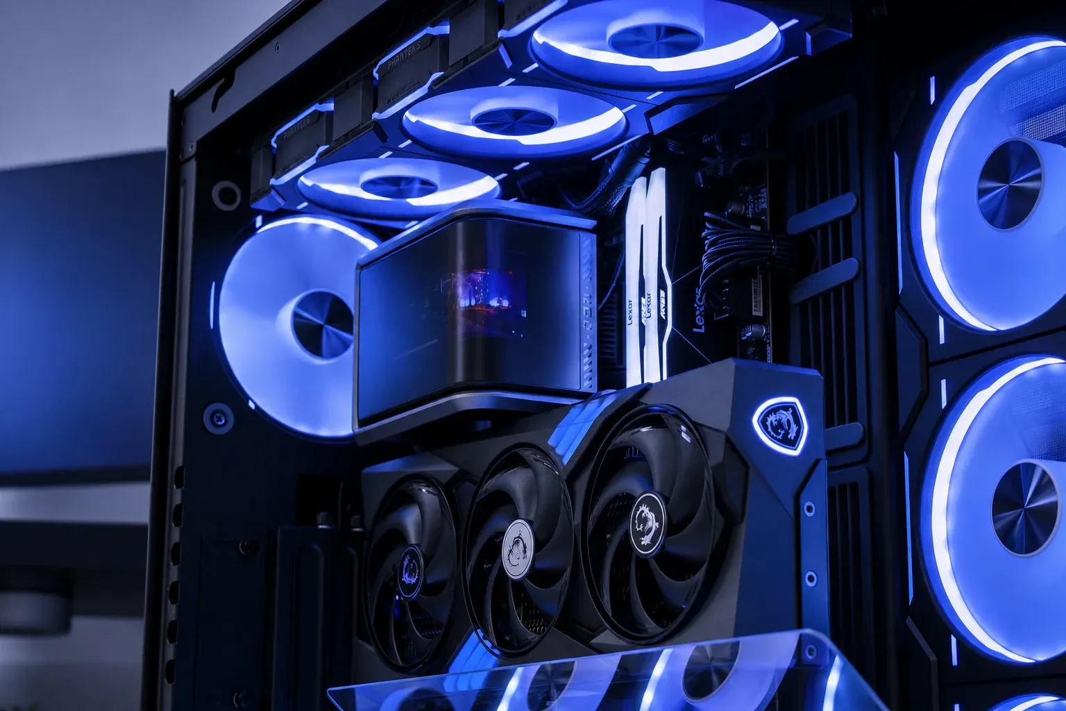 Moonlight - RTX 5080 | R7 9800X3D | 48GB  - Thumbnail 7